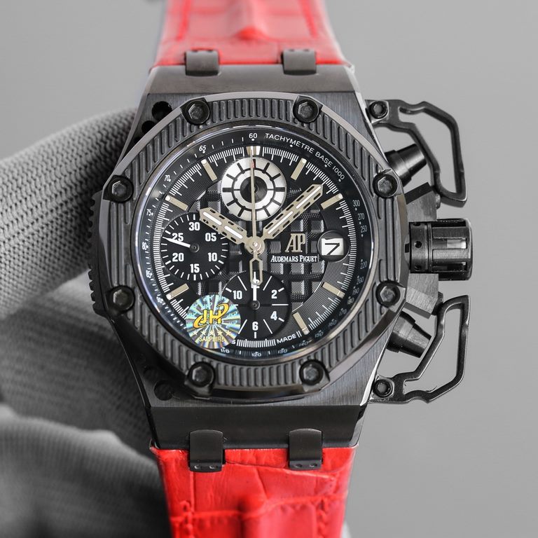 Audemars Piguet Royal Oak Offshore Survivor Limited Edition, limited to 1,000 pieces worldwide, was snapped up in seconds on its launch. Wearing it is authentic! Self-winding chronograph movement, 316 stainless steel cas