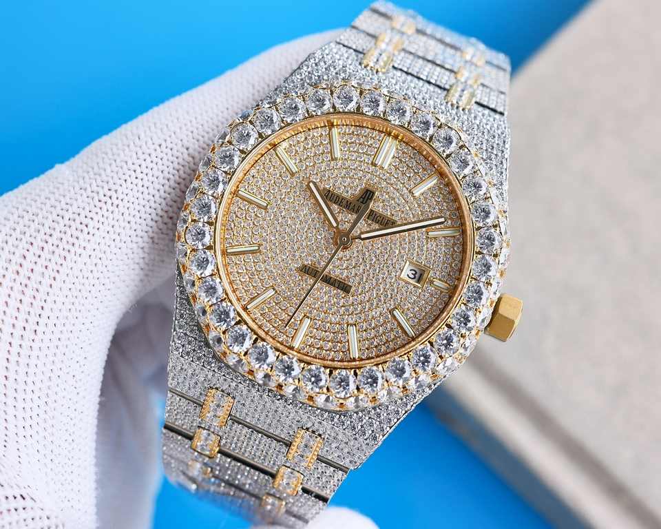 Large diamond-encrusted rimmed uniformAP Audemars Piguet A real man has to take Audemars Piguet Own AP, brand new bezel with large diamond-set bezel, using imported Citizen to change the 324 machine Automatic Mechanical 