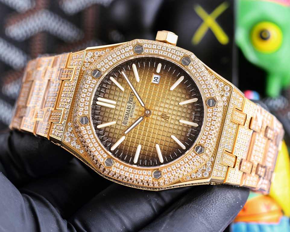 Audemars Piguet AP Royal Oak Series A sky full of diamonds watch arrives in small quantities Equipped with 316L imported stainless steel case steel belt Selected imported Austrian rhinestones Equipped with cal.3120 autom