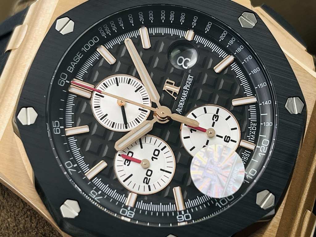 JF Factory2021 Recommended] V3 upgraded version The highest replica A.P26400 Royal Oak on the market! Audemars Piguet A.P26400 Royal Oak!1  gold case ceramic ring material!2 Diameter 44mm!3 Powered by replica original Ca