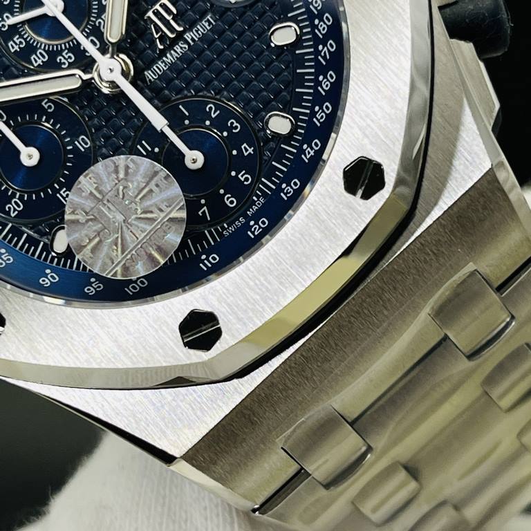 JF Factory2021 recommends the new A.P. Royal Oak Offshore 25th Anniversary Special Edition 26237. Audemars Piguet Royal Oak Offshore 25th Anniversary Special Edition 26237. Equipped with the same 12-bit 7750 chronograph 