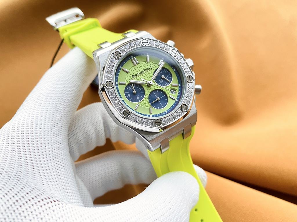 Brand Audemars Piguet - APCollection Royal Oak OffshoreType Ladies' ChronographMaterial 316L steelMovement Imported Japanese chronograph quartz movementCrystal Lamborghini glassStrap High-grade imported material tapeClas