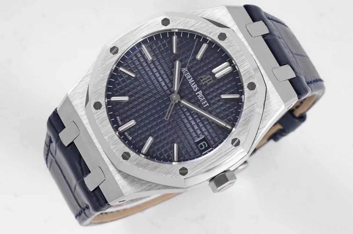 MP Audemars Pigue Royal Oak 15500, the pinnacle of steel watches on the market, defending its title as the King of Steel.Authentic disassembled and molded, size 41x10mm, weight 170g synchronized with the original!Every d