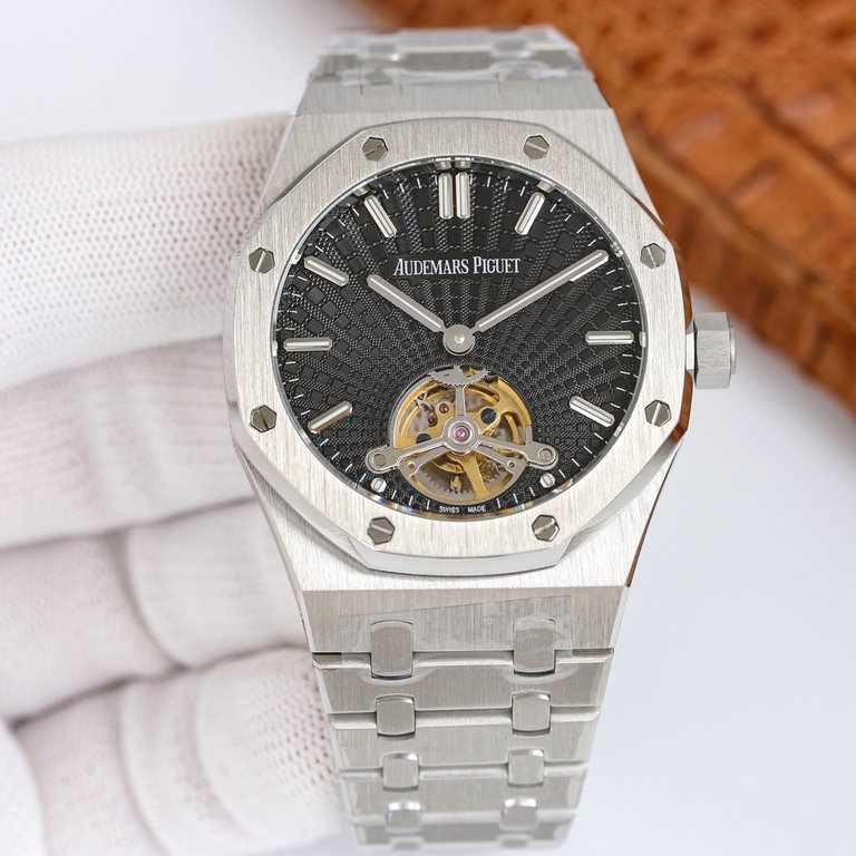 Factory.2022 Audemars Piguet Royal Oak,   with imported silicone strap more comfortable to wear.(New products in stock in small quantities)Audemars Piguet is still on the road of exploration and innovation, launching the