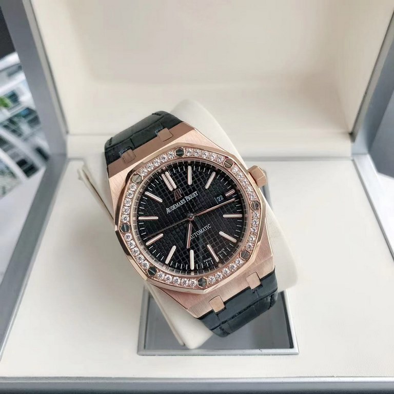 Luxury Diamond Bezel Hand-set2022 new upgraded diamond ring Audemars Piguet 15400 series watches, as the Royal Oak series of the most basic models, without any special features, only three hands and the date display, uno