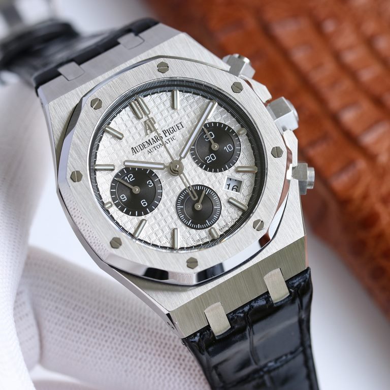 New AP  Audemars Piguet Royal Oak 26331OR chronograph, using the same as the genuine (6-letter position small seconds) 7750 chronograph movement, 316 steel case through the brushed and partially polished and polished tre