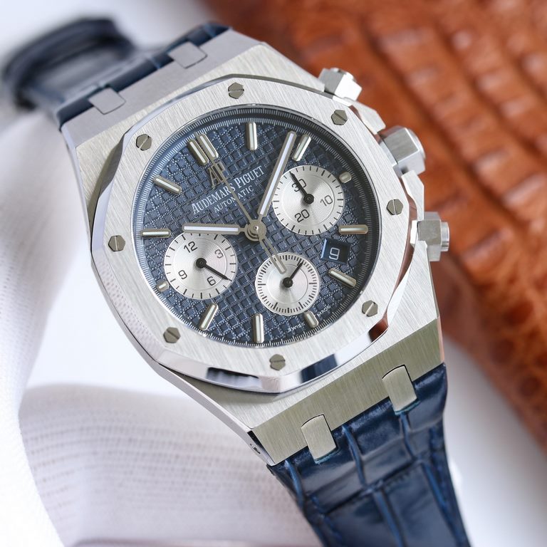 New AP  Audemars Piguet Royal Oak 26331OR chronograph, using the same as the genuine (6-letter position small seconds) 7750 chronograph movement, 316 steel case through the brushed and partially polished and polished tre