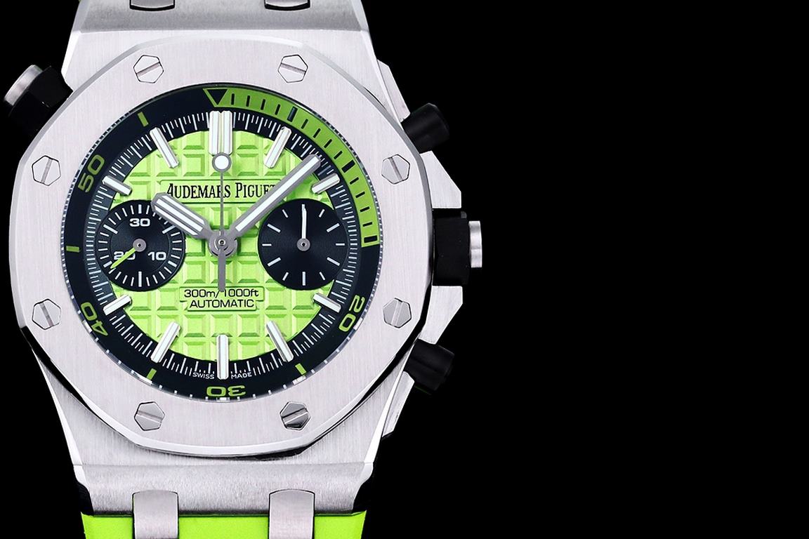 Uniform 1V2 version, live head grain, internal shadow can be bi-directional mobilization, non-market ordinary version,     Audemars Piguet Royal Oak Series FruitsModel 26703 Running second chronograph automatic mechanica