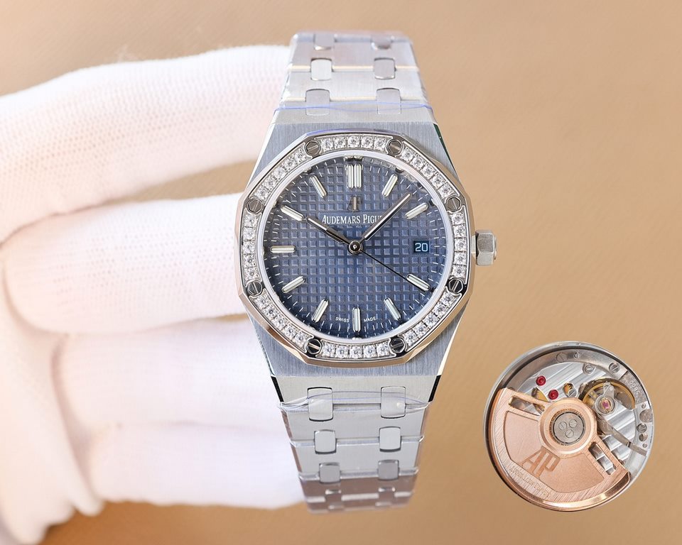 . Latest women's AP Audemars Piguet Royal Oak model 77350 77351 mechanical watch! Diameter 34 mm. Self-winding Calibre 5800 movement with automatic oscillating weight in pink gold specially designed for this model (zero 