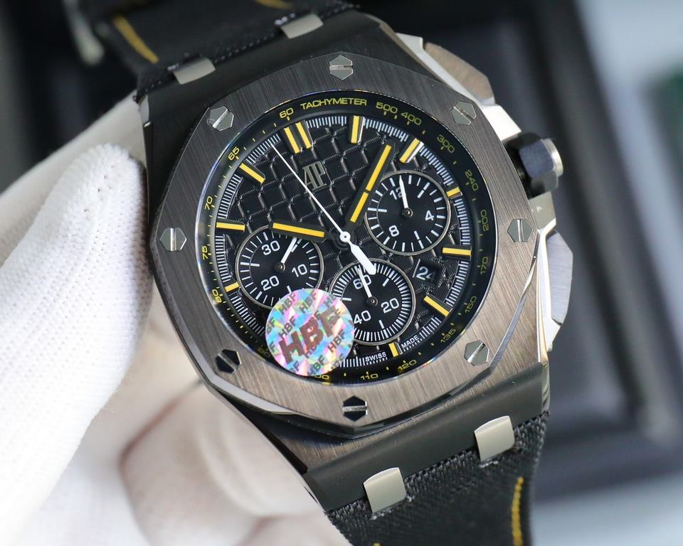 The same HBF latest Audemars Piguet, ceramic bezel   version     Audemars Piguet   Audemars Piguet Royal Oak Offshore Limited Edition Multifunctional Chronograph Mechanical Wristwatch Size 44MM17MM 【Bezel】 The bezel is t