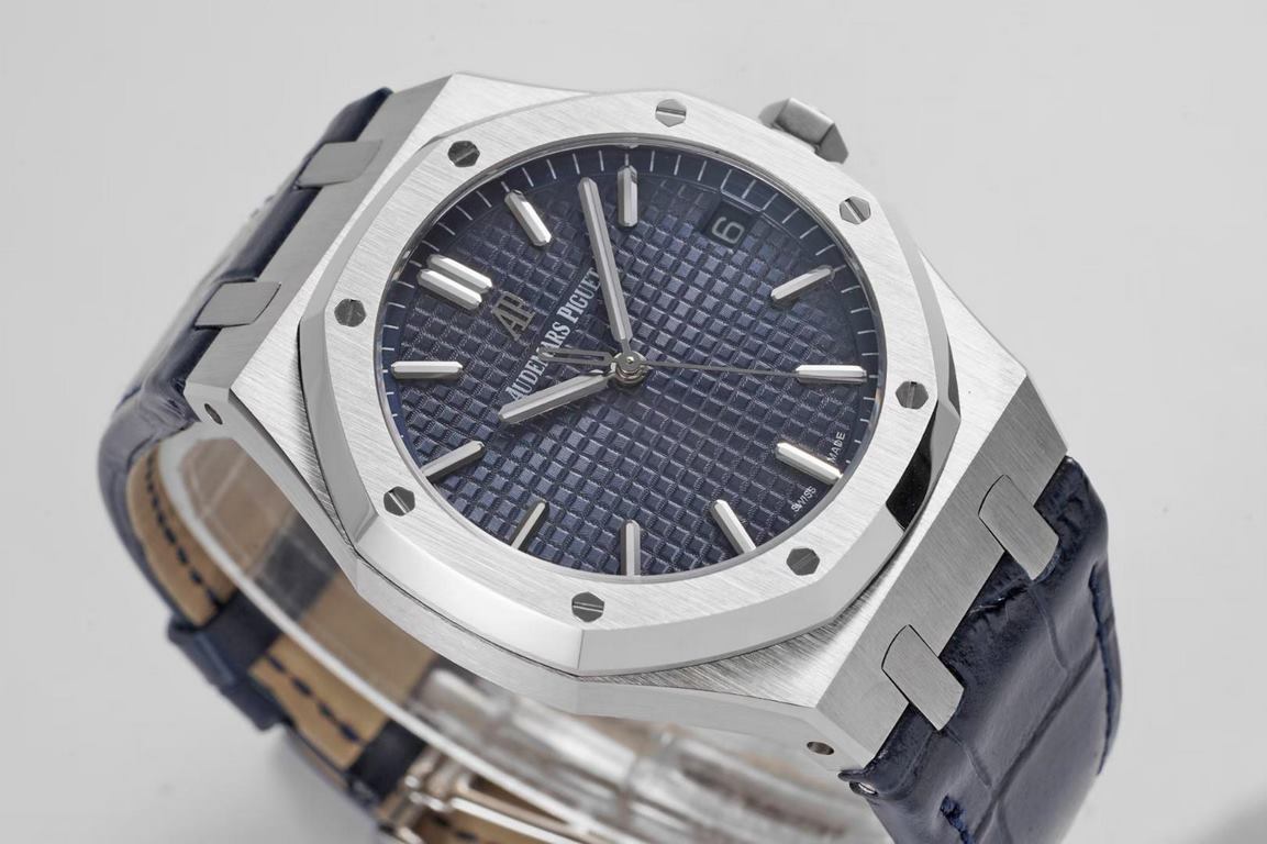 BF new Audemars Piguet Royal Oak 15500 - is the pinnacle of steel watches on the market, - interpretation of the strength of the reigning steel king! [6 great subtleties] 1.Genuine disassembled open mold, size 41X10.4 mm