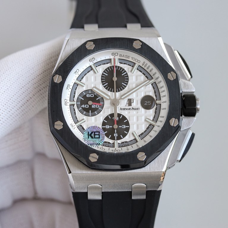 Royal Oak - Audemars Piguet AP 26400 Series44 mm diameter Replica of the original CaL.3126 movement Superb replica of the finest version on the market Soft silicone strap Original pin buckle