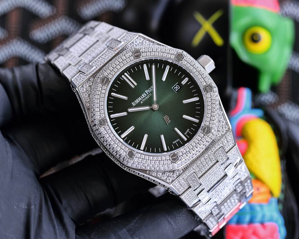 Audemars Piguet AP Royal Oak Series A sky full of diamonds watch arrives in small quantities Equipped with 316L imported stainless steel case steel belt Selected imported Austrian rhinestones Equipped with cal.3120 autom