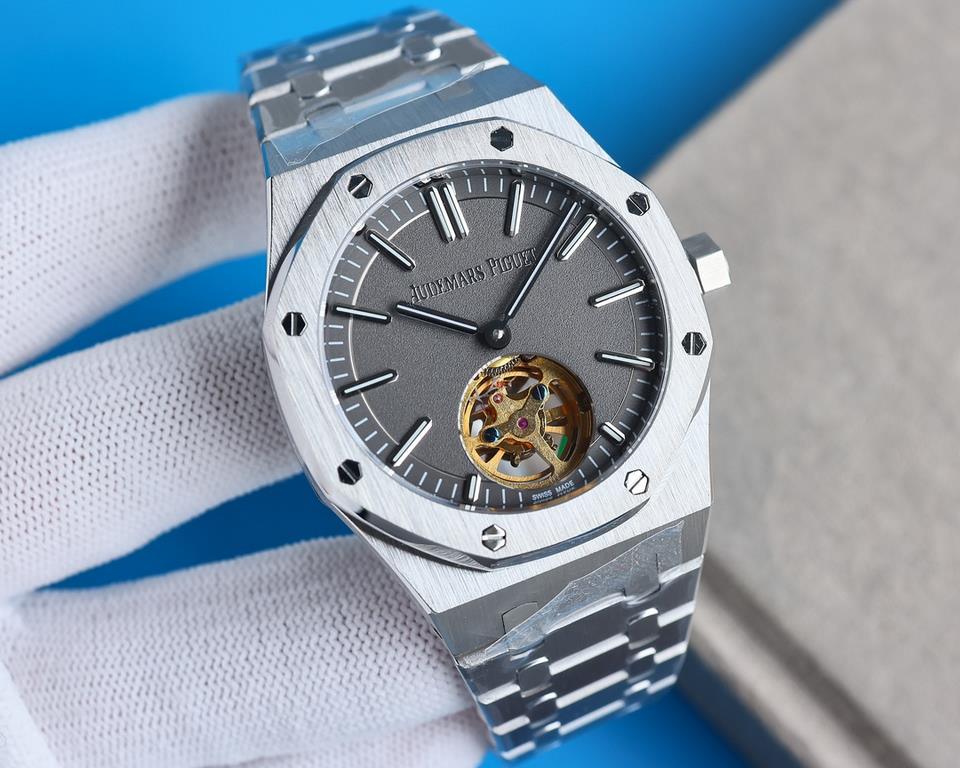 .2022 Audemars Piguet Royal Oak series,   with imported silicone strap wear more comfortable.(New products arrive in small quantities)Audemars Piguet is still on the road of exploration and innovation, launching the new 