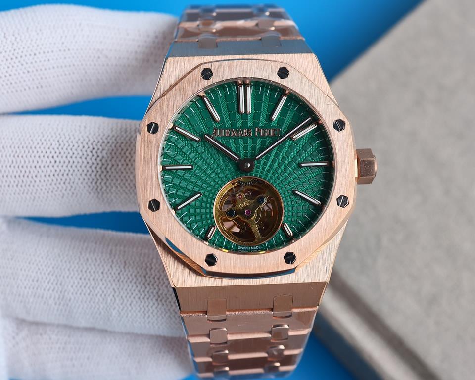 .2022 Audemars Piguet Royal Oak series,   with imported silicone strap wear more comfortable.(New products arrive in small quantities)Audemars Piguet is still on the road of exploration and innovation, launching the new 