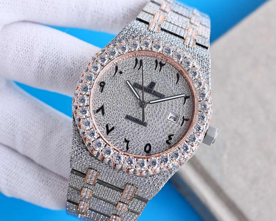 Large diamond-encrusted rimmed uniformAP Audemars Piguet A real man has to take Audemars Piguet Own AP, brand new bezel with large diamond-set bezel, using imported Citizen to change the 324 machine Automatic Mechanical 