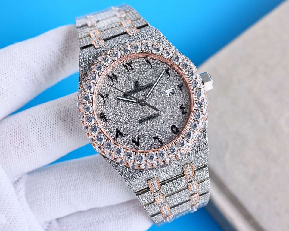 Large diamond-encrusted rimmed uniformAP Audemars Piguet A real man has to take Audemars Piguet Own AP, brand new bezel with large diamond-set bezel, using imported Citizen to change the 324 machine Automatic Mechanical 