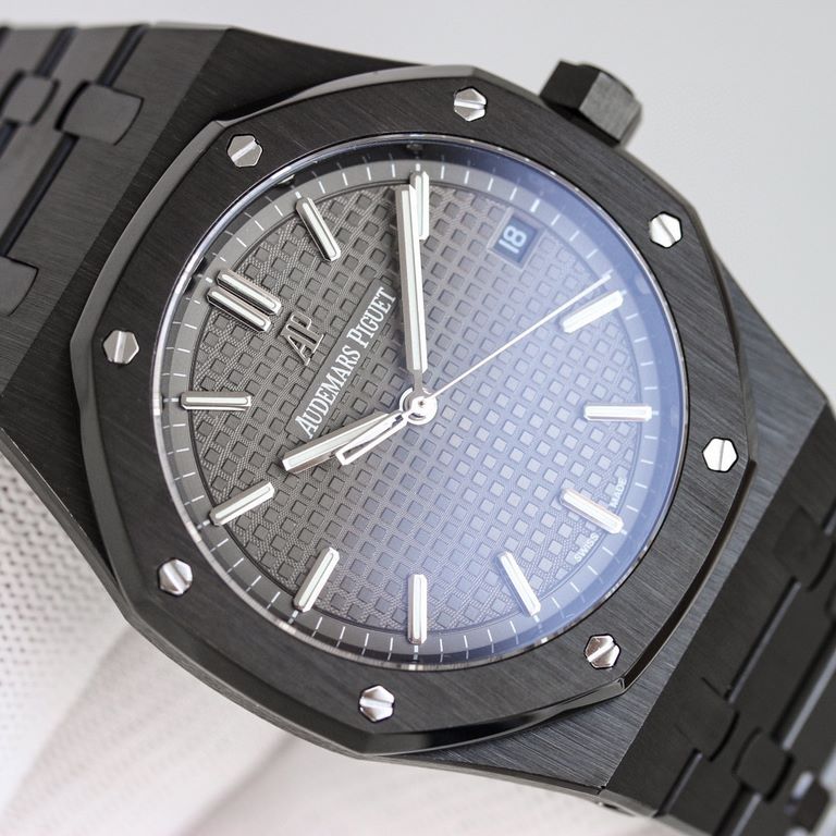 The DLC version of the Audemars Piguet 15500. Audemars Piguet 15500 DLC Edition The high-gloss black carbon coating on the gold and steel retains the brushed texture of the entire watch and adds a darker dimension. v2 - 