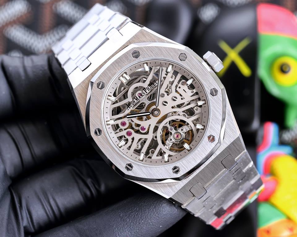 Audemars Piguet AP Royal Oak Coated glass Size 45mm12mm Stainless steel bracelet AP original buckle Automatic mechanical movement Superluminova Octagonal brushed steel case with skeletonized face Cold and hegemonic A dif