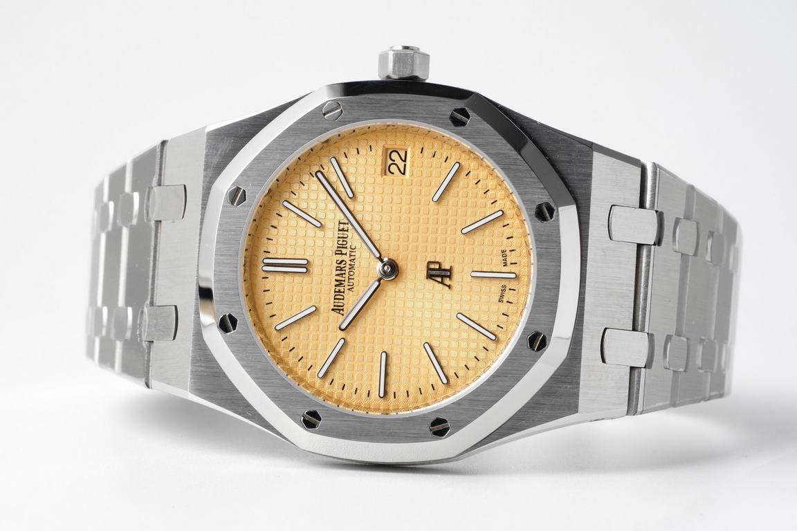 BF gives back to new and old customers by creating the most cost-effective AP Steel King - Audemars Piguet Royal Oak 15202 Collection39 mm diameter stainless steel case with dial engraved with Petite Tapisserie decorativ