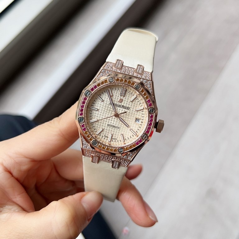 AP's newest model is available now!Audemars Piguet Royal Oak Women's Watch Global Limited Edition 15452 Unavailable and super rare, diamond-set gradient rainbow ring unbeatable value 37mm diameter Equipped with Audemars 