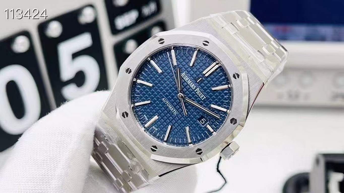 ZF Factory's highest version Audemars Piguet Royal Oak 15400.V2 - shocking on-line upgraded movement shock absorber to Inga-Barlow shock absorber, consistent with the original - redefining the strongest version! Technica