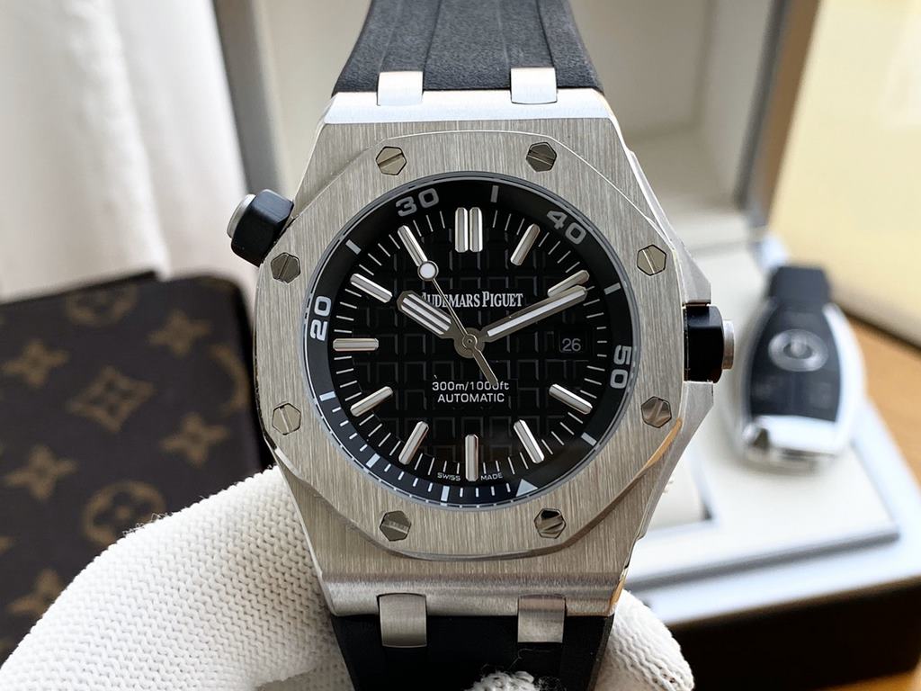 Audemars Piguet - AP  Royal Oak Men's Automatic Mechanical Movement 316 stainless steel case Mineral Super Glass Imported Rubber Strap Diameter 43mm Thickness 12mm BST Actual Photography The spirit of the men represented