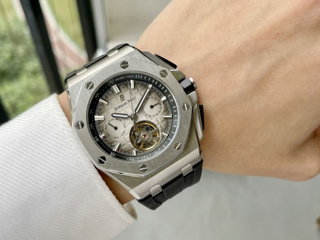 Audemars Piguet - Royal Oak Offshore Audemars Piguet - Royal Oak Offshore   Anti-glare treated mineral glass Size 42mm14mm, waterproof tape with AP original pin buckle Equipped with replica original 3126 rotor Fully auto