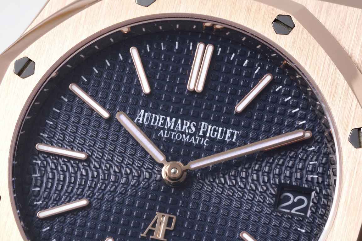 BF gives back to new and old customers by creating the most cost-effective AP Steel King - Audemars Piguet Royal Oak 15202 Collection39 mm diameter stainless steel case with dial engraved with Petite Tapisserie decorativ