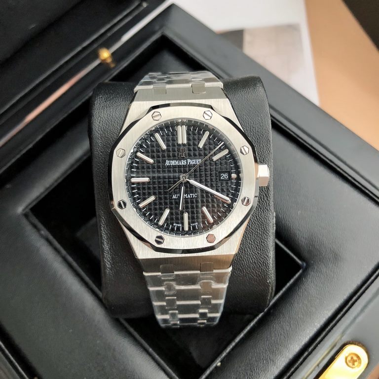 Wholesale Box Support Hong Kong, USA Direct MailWomen's Audemars Piguet Royal OakModel No. 77351.ST.ZZ.1261ST.03 - Shocking on-line Removing the excess parts of the movement deck to make it more skeletonized - the pinnac