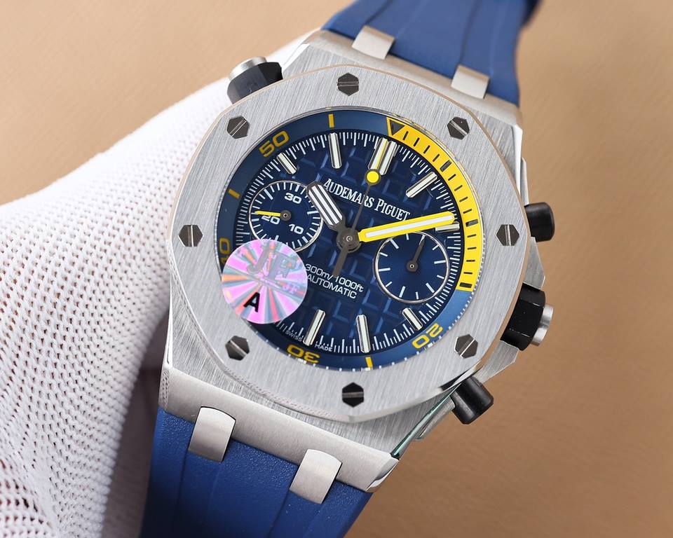 V2 version, live head grain, internal shadow can be bi-directional mobilization, non-market ordinary version, Audemars Piguet Royal Oak series fruitModel 26703 running seconds chronograph automatic mechanical men's watch