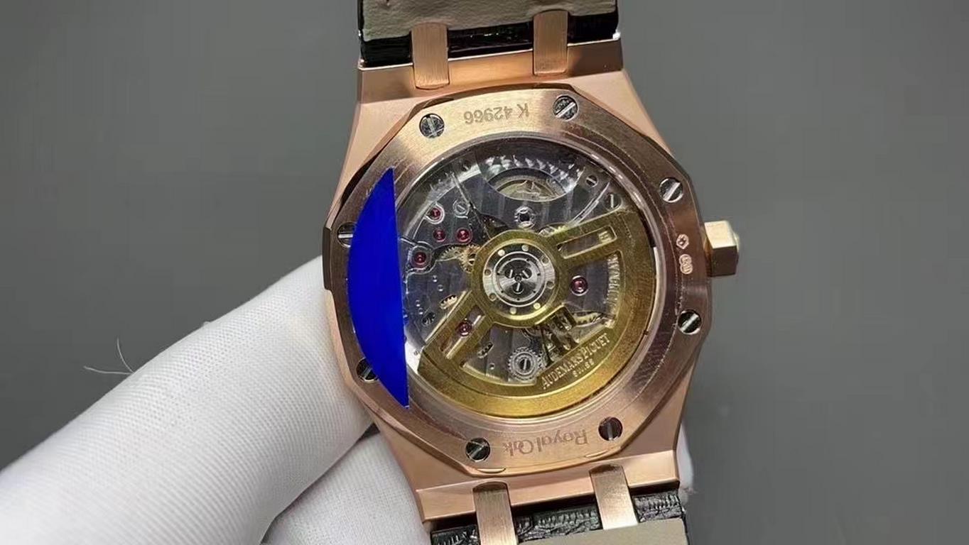 A. PIGUET Audemars Piguet Royal Oak 15500.V2 Edition - A shocking launch the excesses of the movement's deck are eliminated to make it even more skeletonized - Achieving the pinnacle of steel watches - A solid interpreta