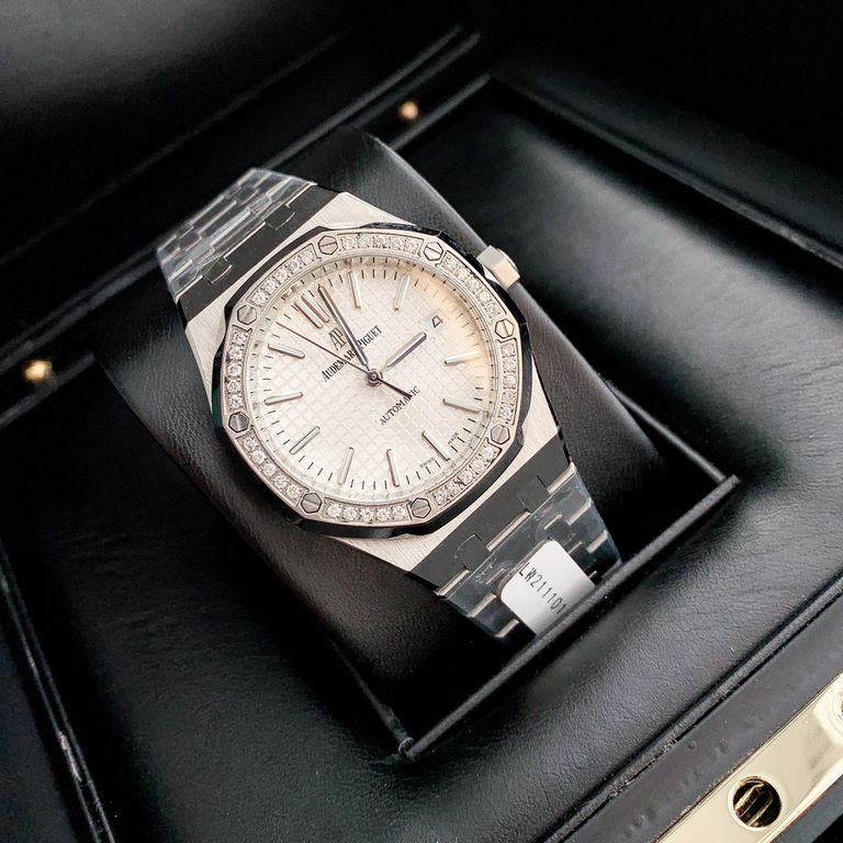 Wholesale box support Hong Kong, the United States direct mailWomen's Audemars Piguet Royal Oak shocked online Size 37mm Bezel inlaid with 40 VS1.7 natural diamonds Authoritative state inspection organization issued GTC 