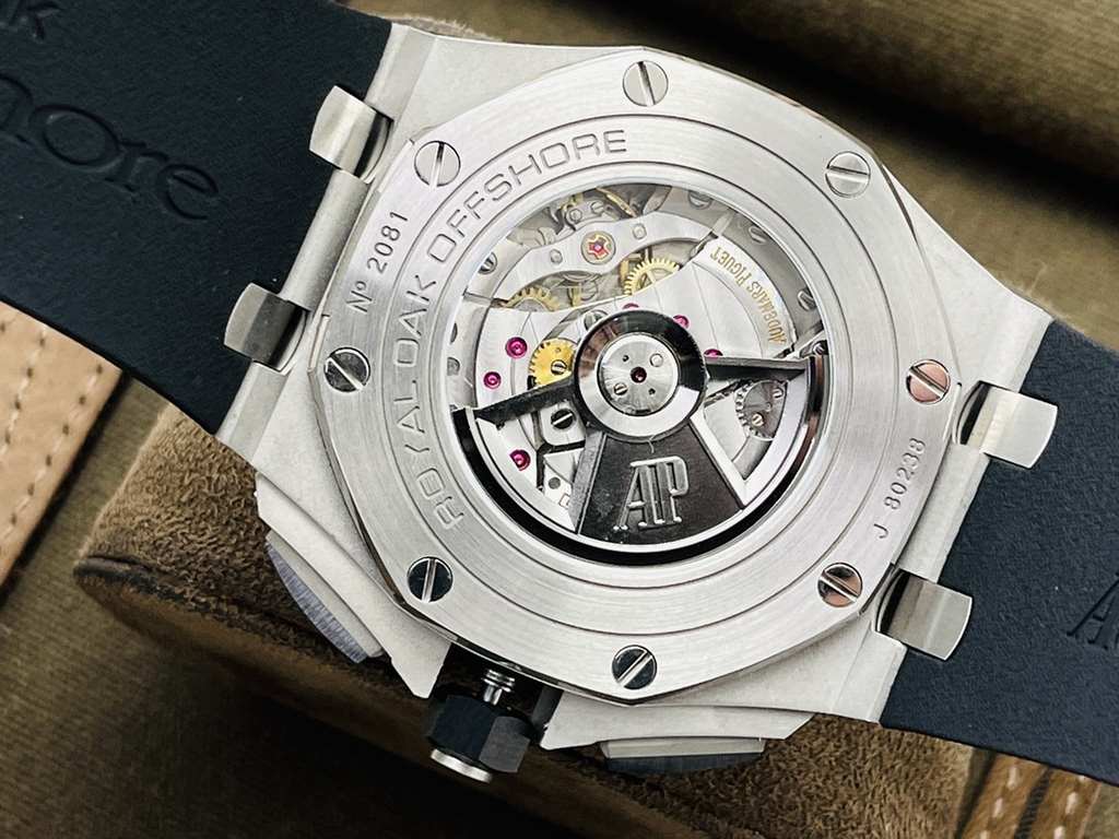 JF Factory2021 recommends the highest version of the A.P. Royal Oak Offshore on the market. Audemars Piguet A.P Royal Oak Offshore! Giant Panda Chronograph A.P26400!1 316L stainless steel case!2  ceramic bezel!3 Double-s