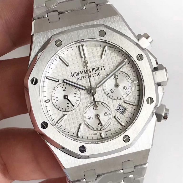 BF new AP  Audemars Piguet Royal Oak 26331OR chronograph, using the same as the genuine (6-letter position small seconds) 7750 chronograph movement, 316 stainless steel case through the brushed and partially polished and