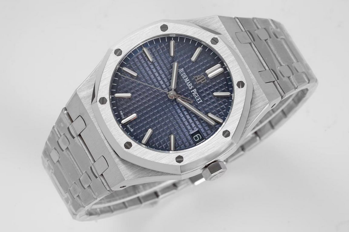 BF new Audemars Piguet Royal Oak 15500 - is the pinnacle of steel watches on the market, - interpretation of the strength of the reigning steel king! [6 great subtleties] 1.Genuine disassembled open mold, size 41X10.4 mm