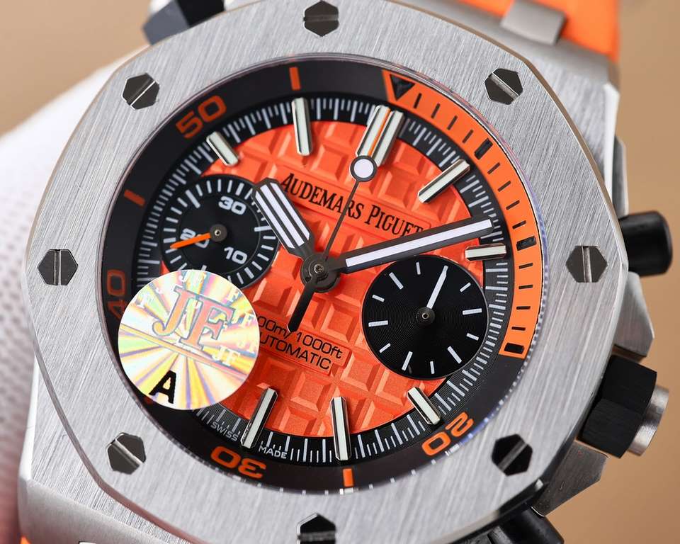 V2 version, live head grain, internal shadow can be bi-directional mobilization, non-market ordinary version, Audemars Piguet Royal Oak series fruitModel 26703 running seconds chronograph automatic mechanical men's watch