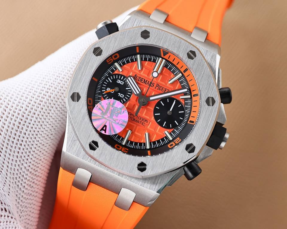 V2 version, live head grain, internal shadow can be bi-directional mobilization, non-market ordinary version, Audemars Piguet Royal Oak series fruitModel 26703 running seconds chronograph automatic mechanical men's watch