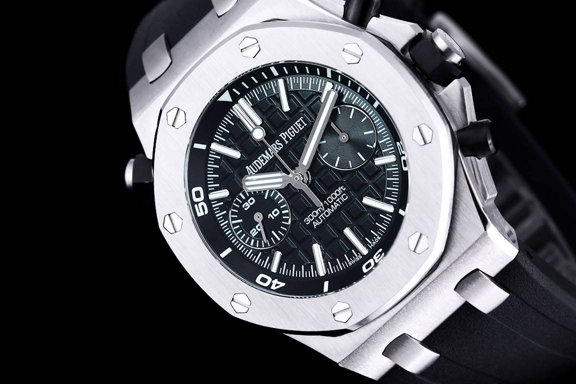 Uniform 1V2 version, live head grain, internal shadow can be bi-directional mobilization, non-market ordinary version,     Audemars Piguet Royal Oak Series FruitsModel 26703 Running second chronograph automatic mechanica