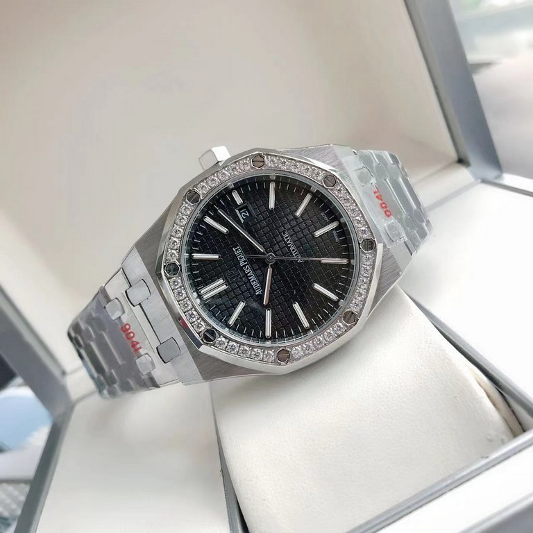 Luxury Diamond Bezel Hand-set2022 new upgraded diamond ring Audemars Piguet 15400 series watches, as the Royal Oak series of the most basic models, without any special features, only three hands and the date display, uno