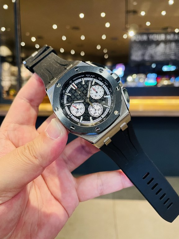 2022 latest models Audemars Piguet, ceramic bezel   version     Audemars Piguet Royal Oak Offshore Limited Edition Multifunctional Chronograph Mechanical Wristwatch Size 44MM17MM [bezel] bezel is the same as the original