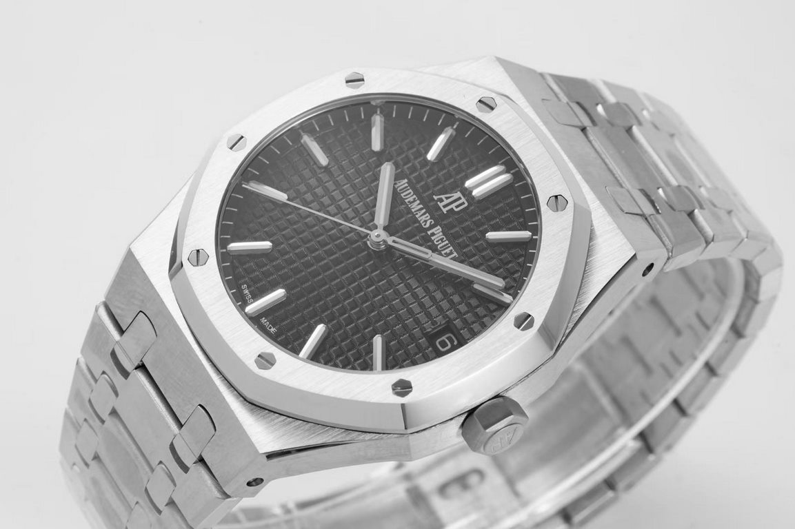 BF new Audemars Piguet Royal Oak 15500 - is the pinnacle of steel watches on the market, - interpretation of the strength of the reigning steel king! [6 great subtleties] 1.Genuine disassembled open mold, size 41X10.4 mm