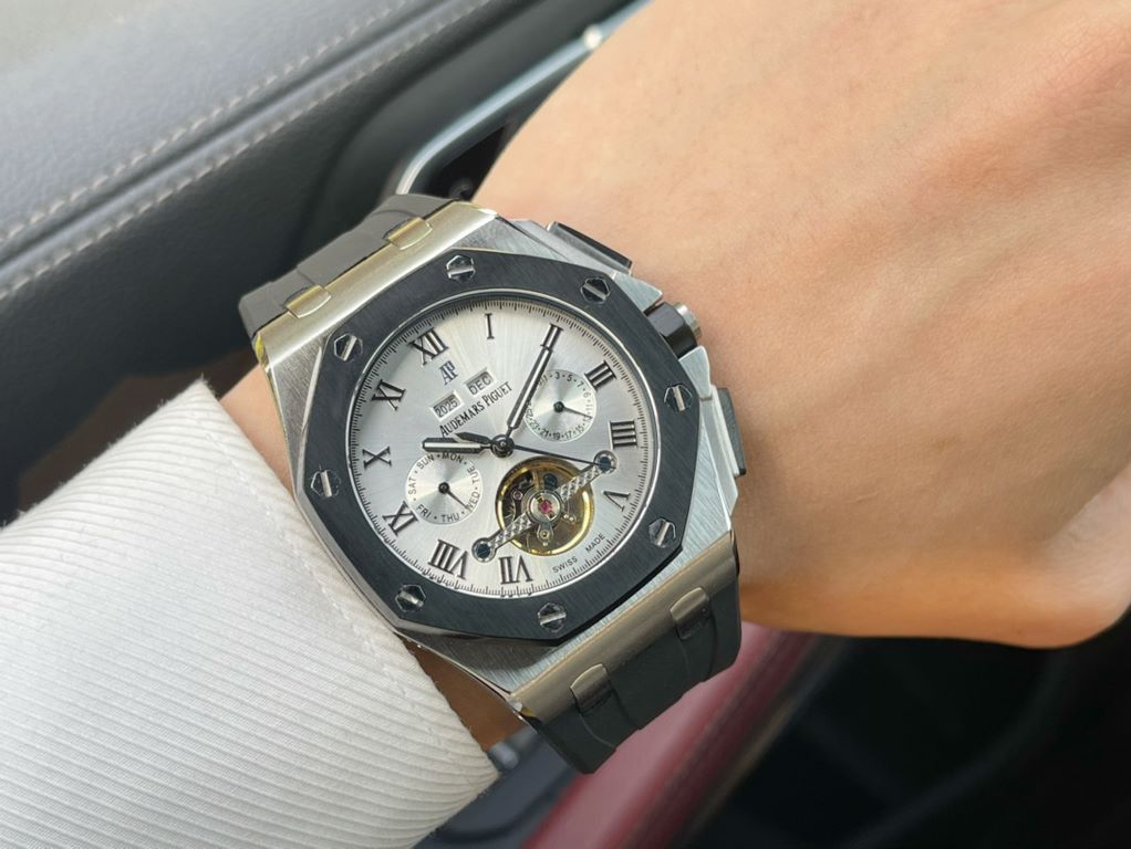 Same. Audemars Piguet - Audemars Piguet   Royal Oak Offshore Collection Anti-glare treatment mineral glass Size 42mm  14mm , waterproof tape with AP lettering original pin buckle Fully automatic mechanical movement , dia