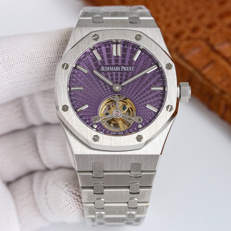 Factory.2022 Audemars Piguet Royal Oak,   with imported silicone strap more comfortable to wear.(New products in stock in small quantities)Audemars Piguet is still on the road of exploration and innovation, launching the