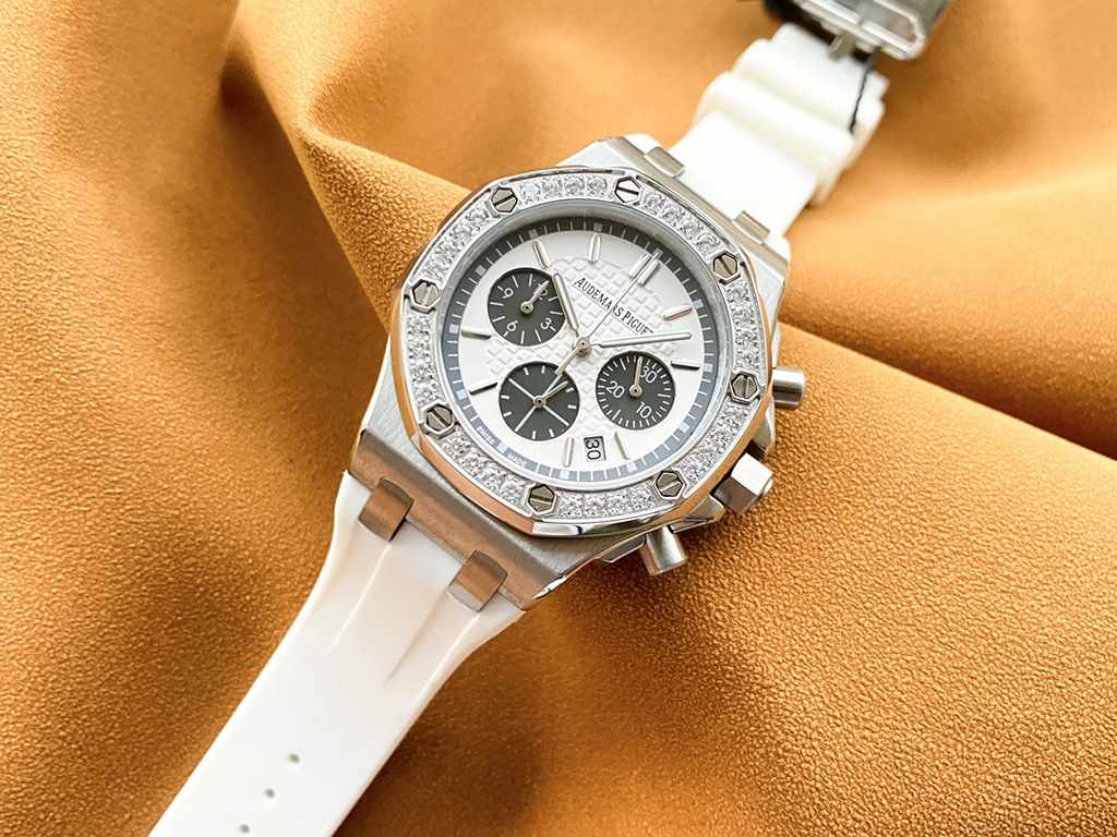 Brand Audemars Piguet - APCollection Royal Oak OffshoreType Ladies' ChronographMaterial 316L steelMovement Imported Japanese chronograph quartz movementCrystal Lamborghini glassStrap High-grade imported material tapeClas