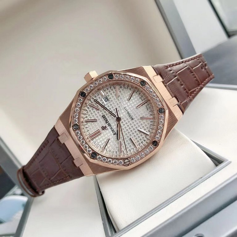 Luxury Diamond Bezel Hand-set2022 new upgraded diamond ring Audemars Piguet 15400 series watches, as the Royal Oak series of the most basic models, without any special features, only three hands and the date display, uno