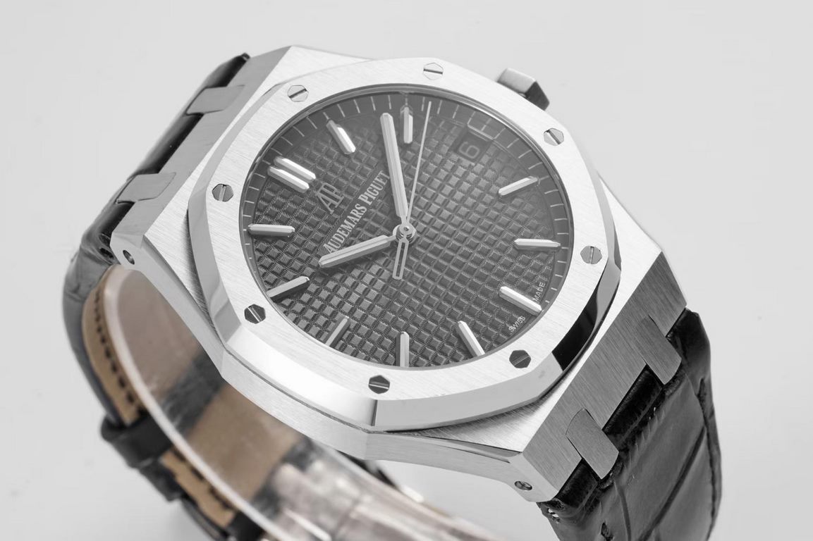 BF new Audemars Piguet Royal Oak 15500 - is the pinnacle of steel watches on the market, - interpretation of the strength of the reigning steel king! [6 great subtleties] 1.Genuine disassembled open mold, size 41X10.4 mm