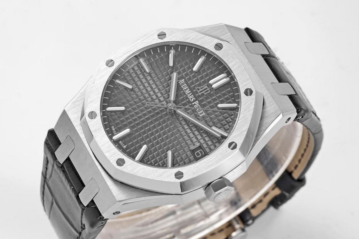 BF new Audemars Piguet Royal Oak 15500 - is the pinnacle of steel watches on the market, - interpretation of the strength of the reigning steel king! [6 great subtleties] 1.Genuine disassembled open mold, size 41X10.4 mm