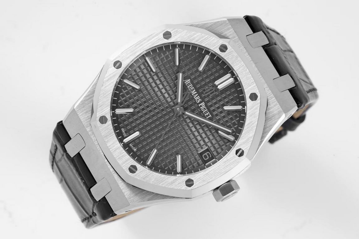 BF new Audemars Piguet Royal Oak 15500 - is the pinnacle of steel watches on the market, - interpretation of the strength of the reigning steel king! [6 great subtleties] 1.Genuine disassembled open mold, size 41X10.4 mm