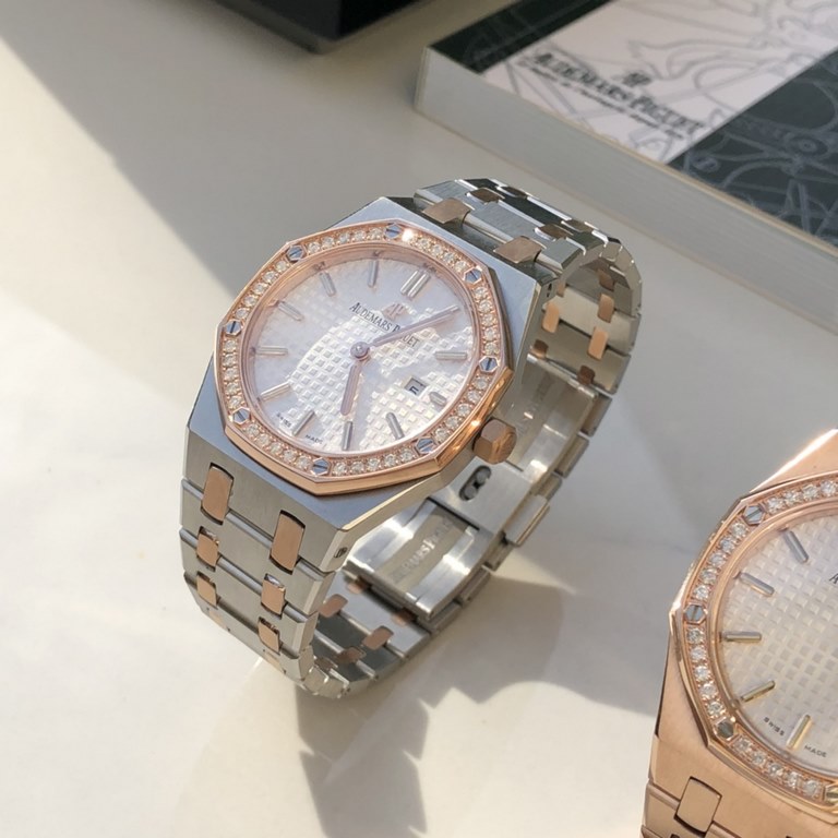 Wholesale box Support Hong Kong, USA direct mailAudemars Piguet Royal Oak 67651 Rose Gold Ladies Diamond Quartz WatchAudemars Piguet Royal Oak series unique octagonal appearance also has Audemars Piguet's unique design s